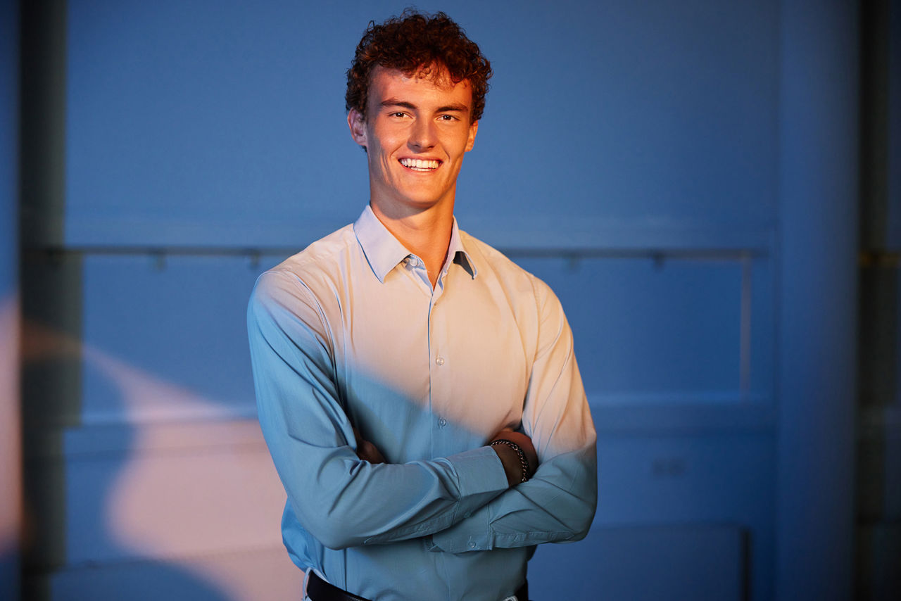 Portretfoto Jesper Tolsma, Marketing Assistant Sensor